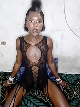 Snapshot of Chocolate_Queenxx03 chatting on 03/17/26, 03:44 Chocolate Queenxx03 online show from 03/17/26, 03:44