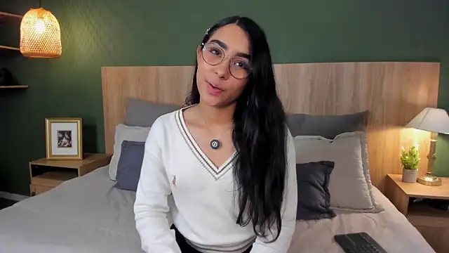 scarlett25   online show from 03/05/26, 08:05