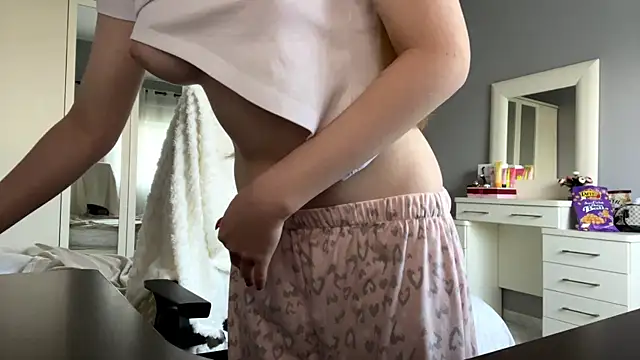 Iuckystar19 online show from 01/19/26, 10:19