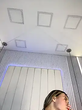 JuliaColemann online show from 02/25/26, 12:04