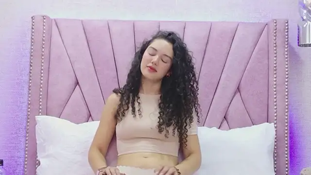 RoxanaAngel online show from 02/04/26, 10:26