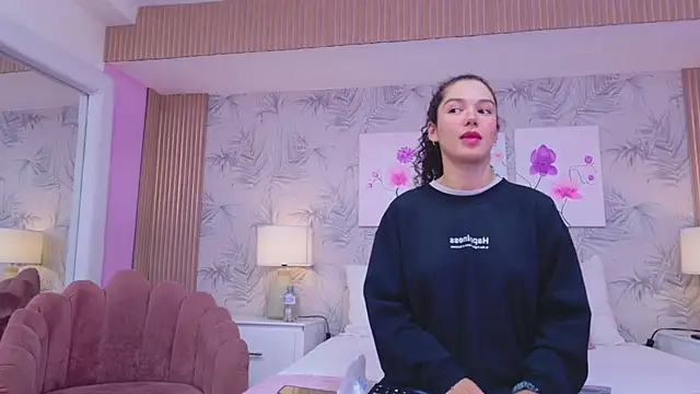 RoxanaAngel online show from 02/17/26, 02:24