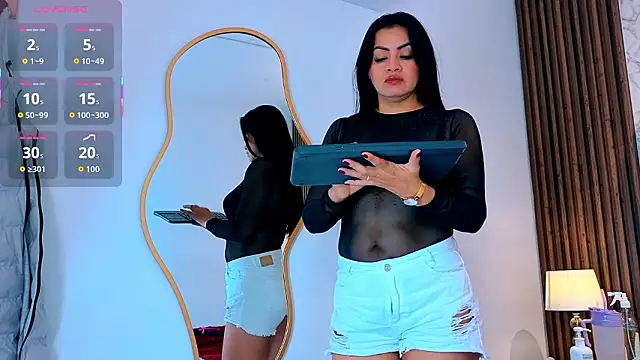 naomy smithxx online show from 02/10/26, 11:14