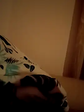 Snapshot of biondand chatting on 02/14/26, 01:24 biondand online show from 02/14/26, 01:24