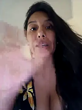 LizaLorini online show from 04/25/26, 05:43