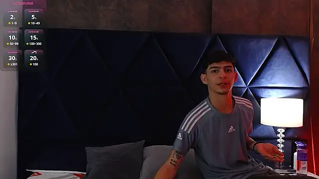 Logan Woods online show from 03/02/26, 08:32