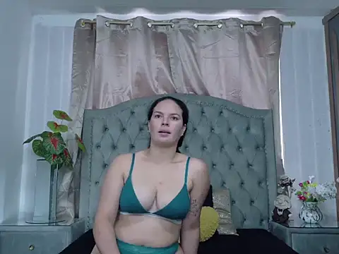 ZamanthaJhones online show from 03/01/26, 01:46