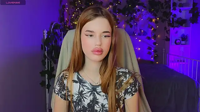 Anna Lumina online show from 02/10/26, 08:57