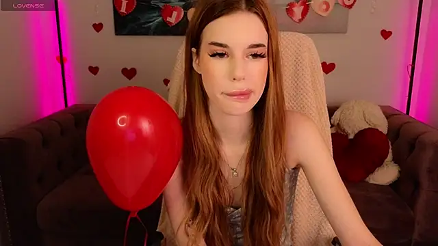 Anna Lumina online show from 02/13/26, 09:00