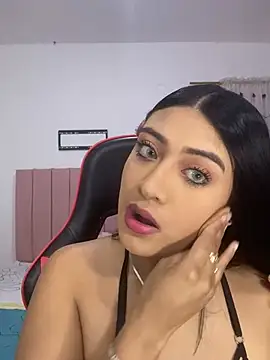 GabrielaZuluaga online show from 02/07/26, 05:11