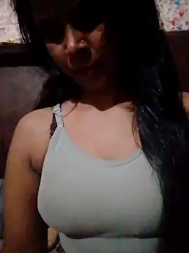 Ayesha Khan1 online show from 03/15/26, 04:24