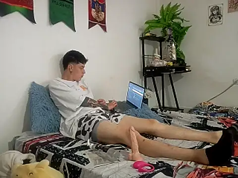 blackninja66 online show from 04/15/26, 02:35