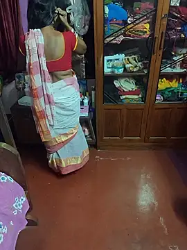 Little-Roshni online show from 04/13/26, 05:40