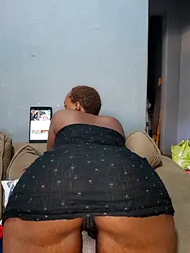 Barbieee1301 online show from 04/21/26, 07:14