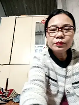 Nuna 689 online show from 03/03/26, 01:28