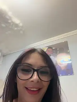 HiddendesireXO01 online show from 06/27/26, 07:41