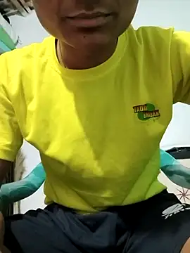 Snapshot of its_rising_star chatting on 02/07/26, 08:34 its rising star online show from 02/07/26, 08:34