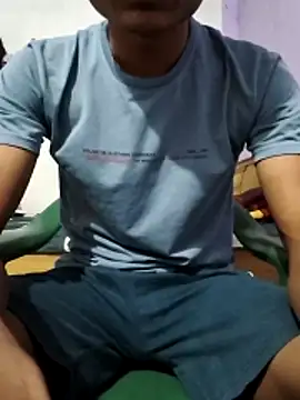 Snapshot of its_rising_star chatting on 02/12/26, 07:36 its rising star online show from 02/12/26, 07:36