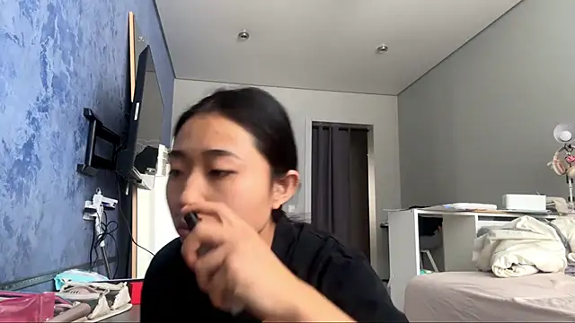 SweetMiaXO online show from 02/05/26, 04:06