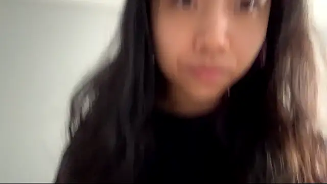 SweetMiaXO online show from 03/16/26, 05:44