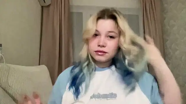 Lulu Di online show from 03/04/26, 09:43