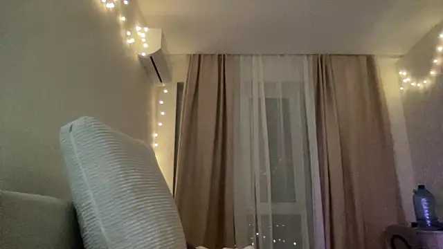 Lulu Di online show from 04/01/26, 07:33