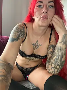 MrsRedFoxy online show from 07/06/26, 11:18