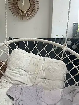 MrsRedFoxy online show from 07/26/26, 10:00