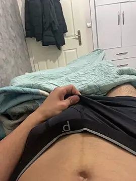 batuhanreal online show from 04/24/26, 08:33