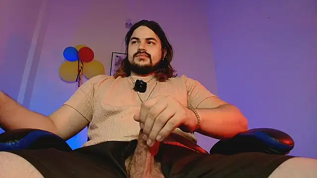 Snapshot of Derek_Vow chatting on 07/14/26, 02:05 Derek Vow online show from 07/14/26, 02:05