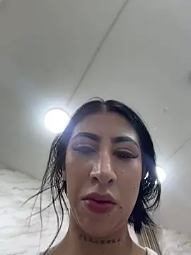 Snapshot of darkkjulietha chatting on 06/19/26, 01:15 darkkjulietha online show from 06/19/26, 01:15