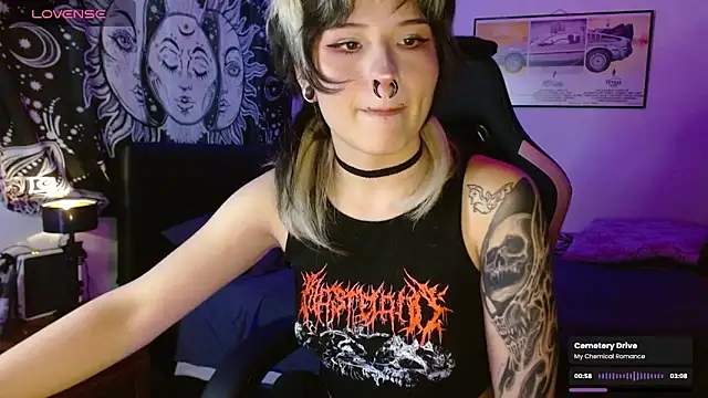 Snapshot of neena_nyx_ chatting on 01/31/26, 11:58 neena nyx online show from 01/31/26, 11:58