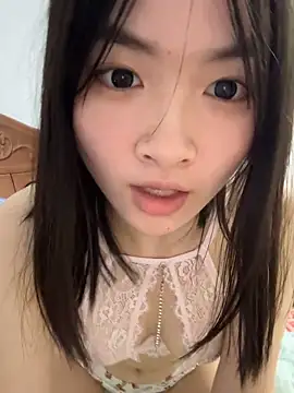 Snapshot of miaomiaou_ chatting on 06/17/26, 01:45 miaomiaou online show from 06/17/26, 01:45