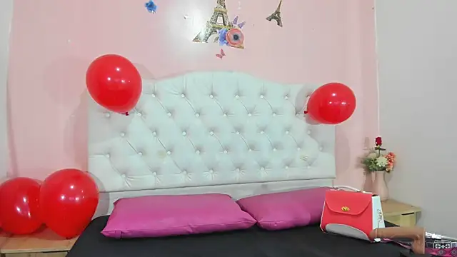 elianacollins23 online show from 02/14/26, 03:58