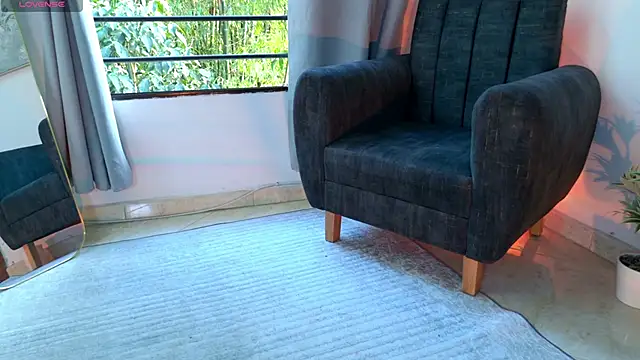 aramjones online show from 04/12/26, 12:21