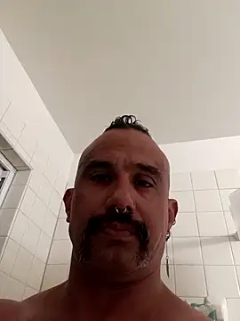 daddydonkey84 online show from 04/12/26, 09:03