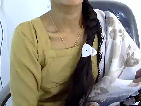 Kulsum S online show from 03/04/26, 08:20