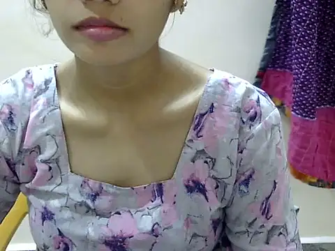Snapshot of Kulsum_S chatting on 07/23/26, 01:42 Kulsum S online show from 07/23/26, 01:42