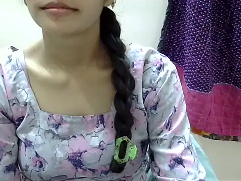 Snapshot of Kulsum_S chatting on 07/30/26, 02:05 Kulsum S online show from 07/30/26, 02:05