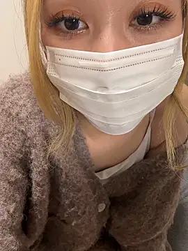 yui  yuichan online show from 04/06/26, 10:05