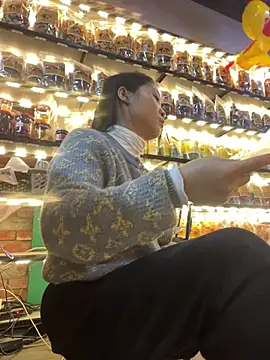 Lyn-be99 online show from 03/08/26, 12:20