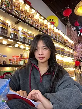 Lyn-be99 online show from 03/16/26, 08:40