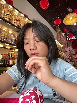 Lyn-be99 online show from 03/29/26, 06:13