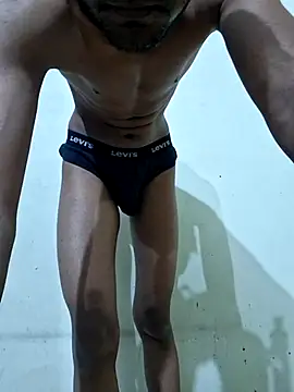 Snapshot of Ayush281999 chatting on 02/14/26, 05:48 Ayush281999 online show from 02/14/26, 05:48