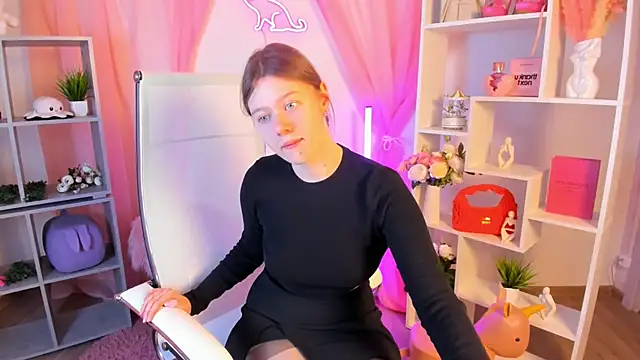 CelestineMauriac online show from 02/15/26, 06:15