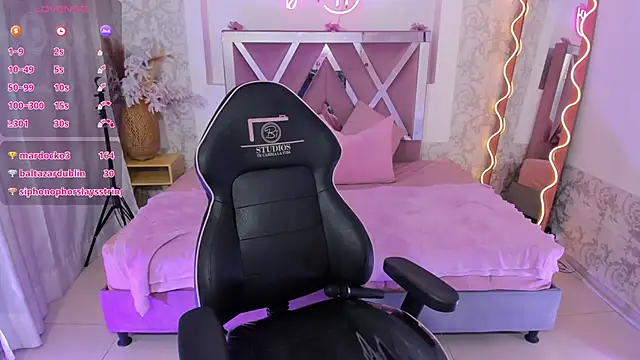 JENNA TAY1 online show from 04/21/26, 01:42