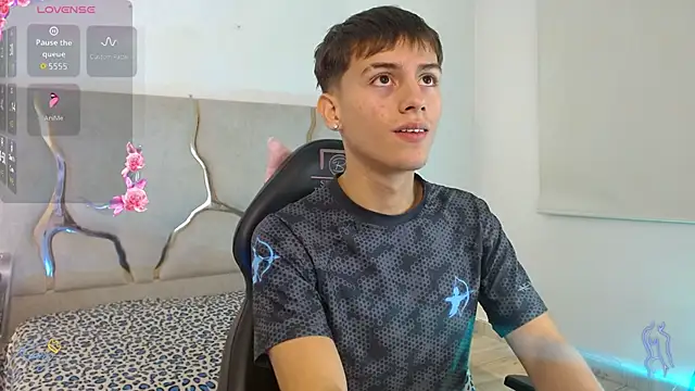 EVAN TAY online show from 02/03/26, 03:04