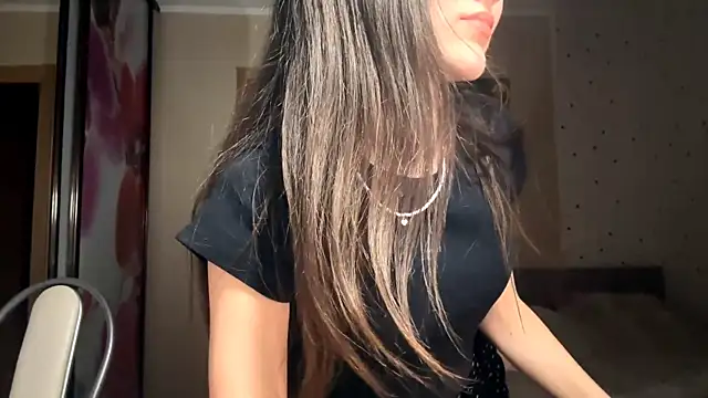 Kiaicatie online show from 02/04/26, 05:52