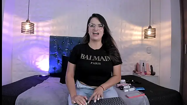 Snapshot of samantha_foxyy chatting on 05/18/26, 11:16 samantha foxyy online show from 05/18/26, 11:16