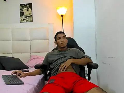 ricky spensar23cm  online show from 02/15/26, 02:08